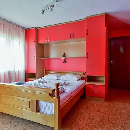 Apartments Srzentic Petrovac Ngoại thất bức ảnh
