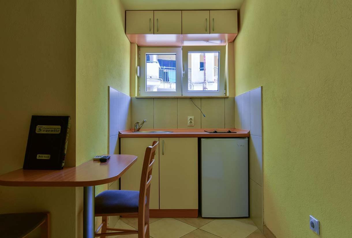 Apartments Srzentic Petrovac Ngoại thất bức ảnh