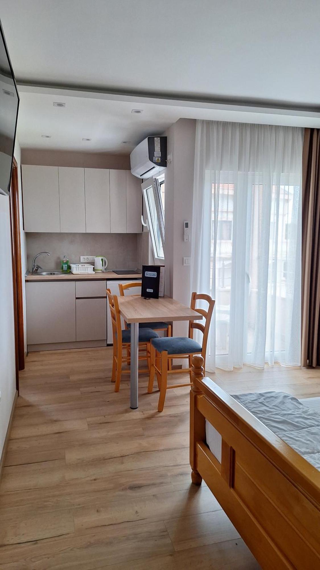 Apartments Srzentic Petrovac Ngoại thất bức ảnh