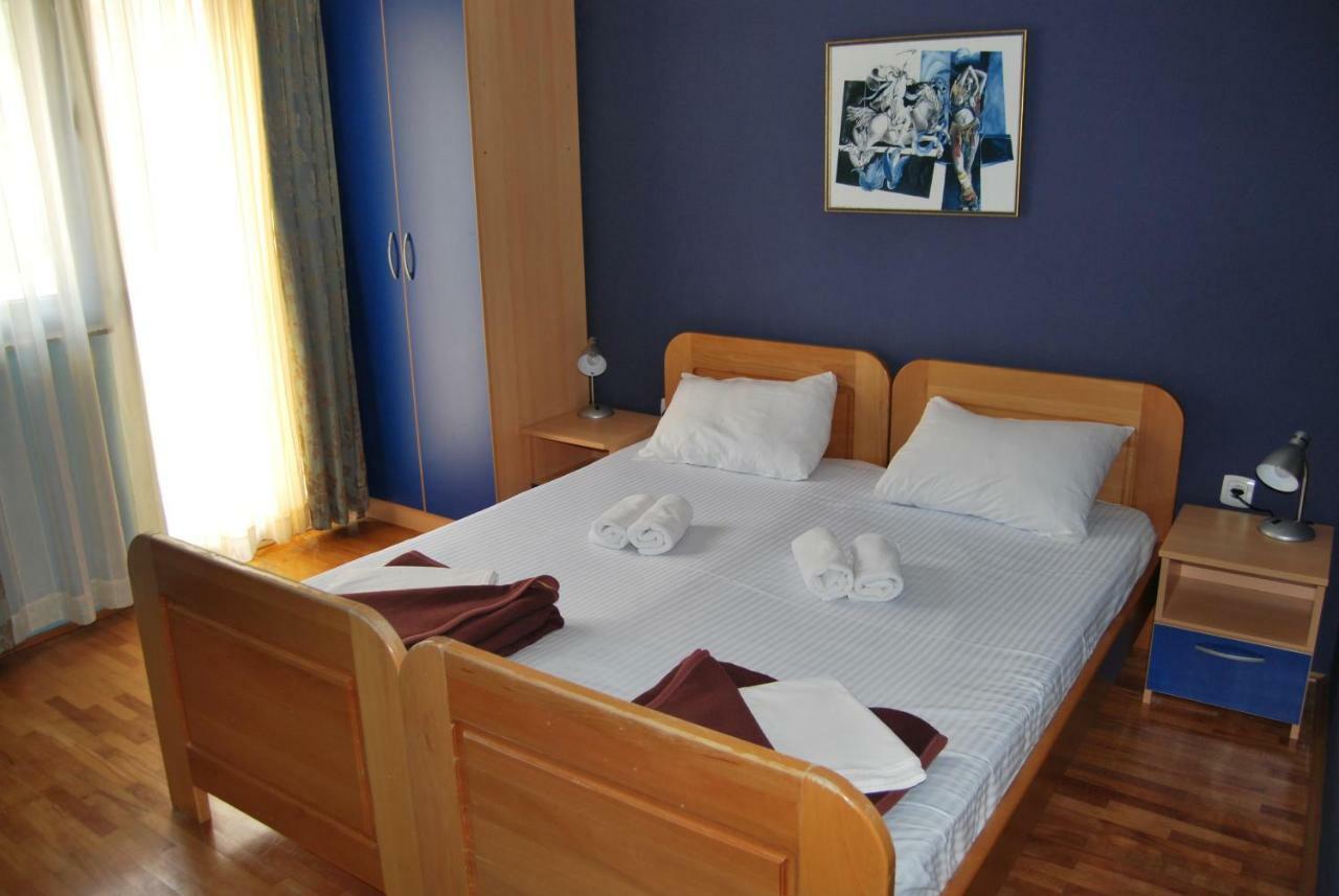 Apartments Srzentic Petrovac Ngoại thất bức ảnh