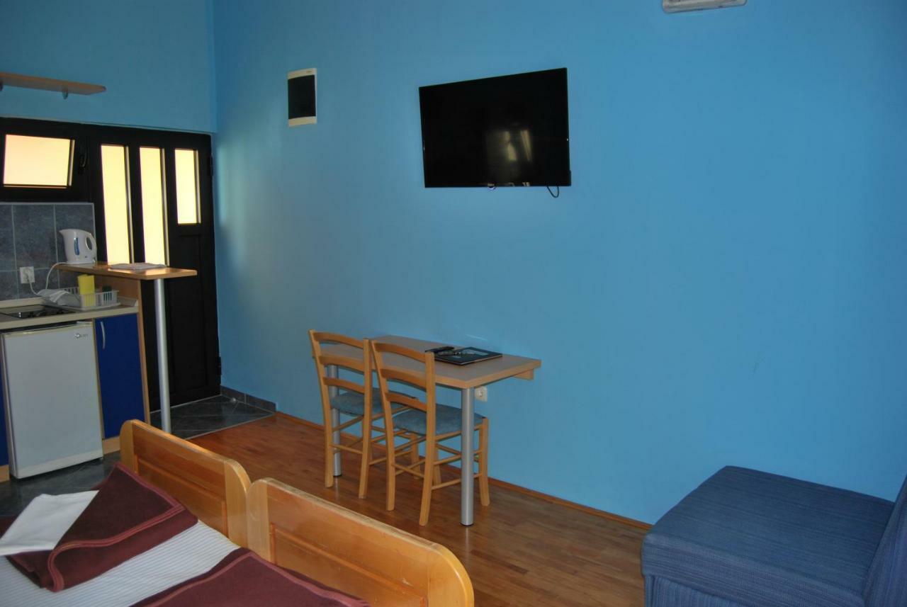 Apartments Srzentic Petrovac Ngoại thất bức ảnh