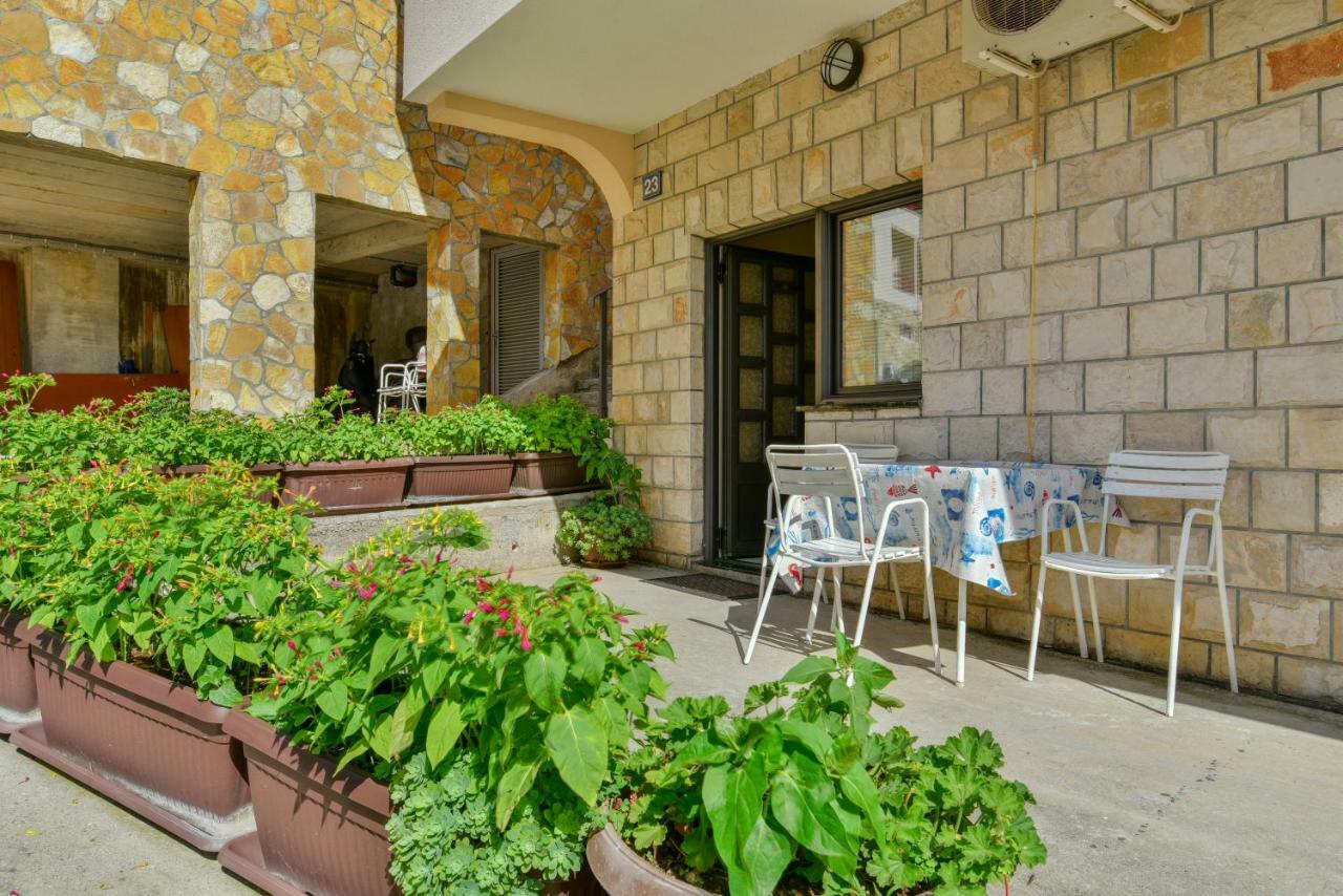 Apartments Srzentic Petrovac Ngoại thất bức ảnh
