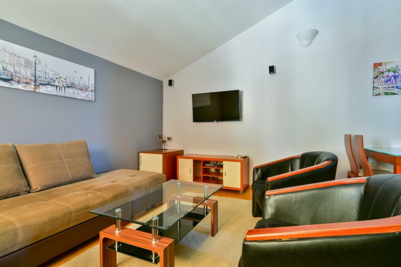 Apartments Srzentic Petrovac Ngoại thất bức ảnh