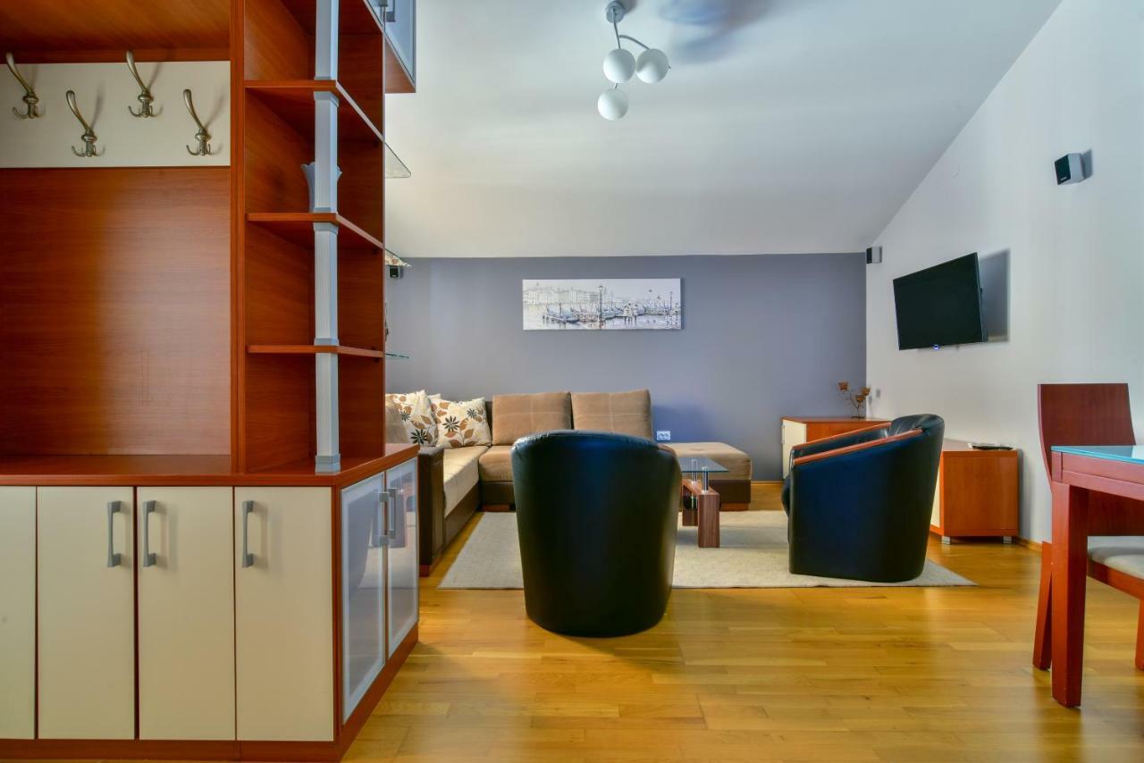 Apartments Srzentic Petrovac Ngoại thất bức ảnh