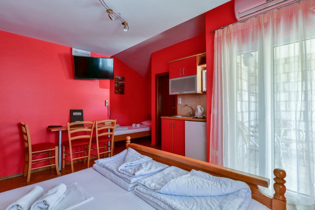 Apartments Srzentic Petrovac Ngoại thất bức ảnh